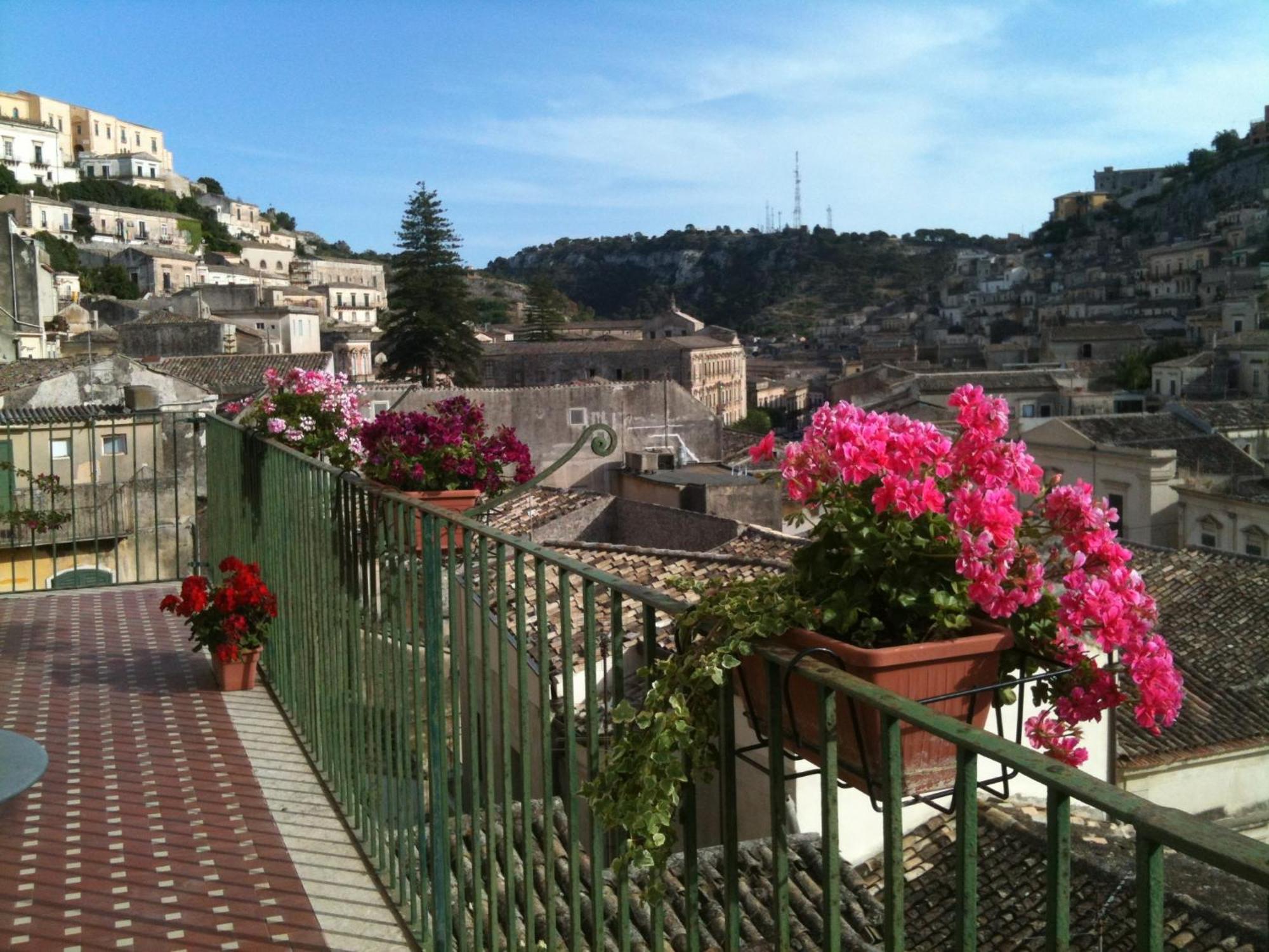 I Tetti Di Siciliando Bed & Breakfast Modica Exterior photo